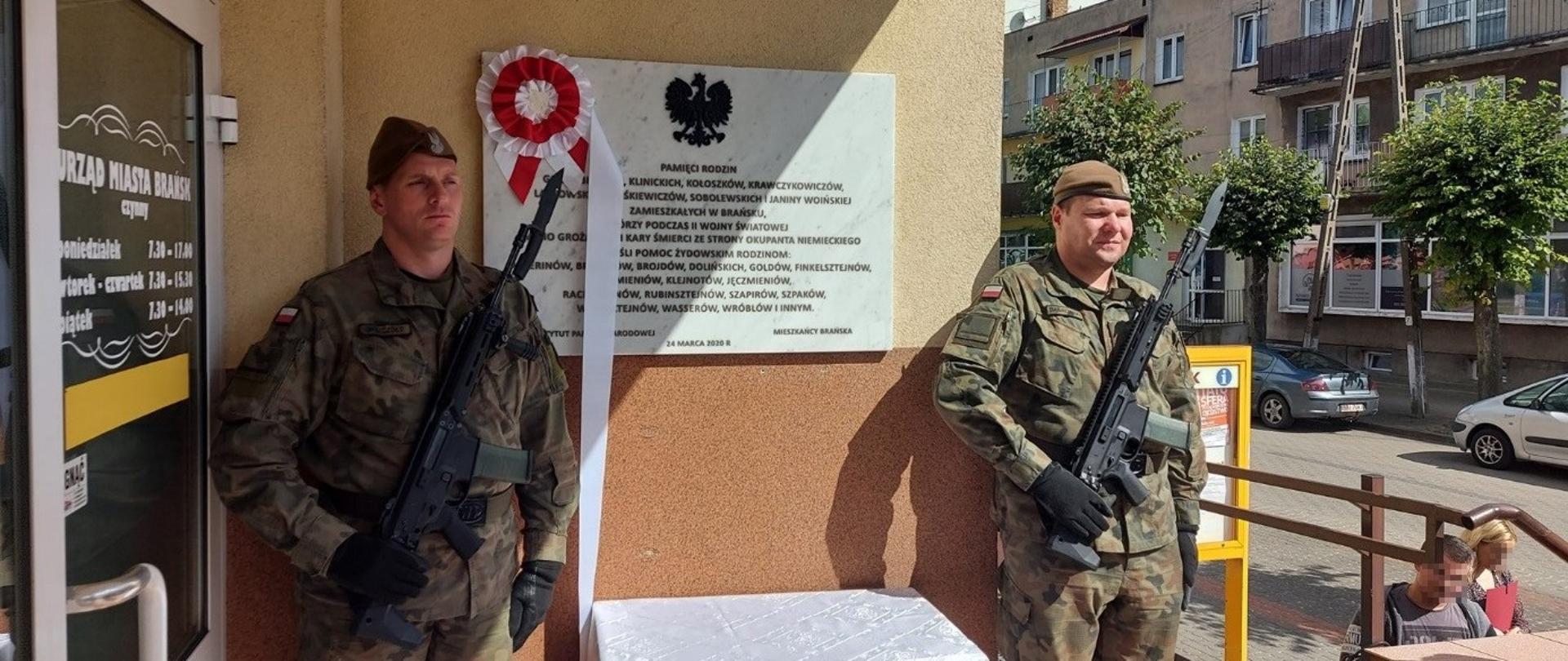 Odsłonięcie tablicy upamiętniającej mieszkańców Brańska ratujących żydów