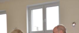 Wręczenie odznaczenia Pani Elżbiecie przez Wójta Gminy