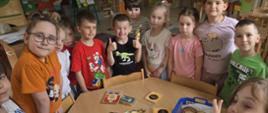 Wspólne przygotowywanie posiłku