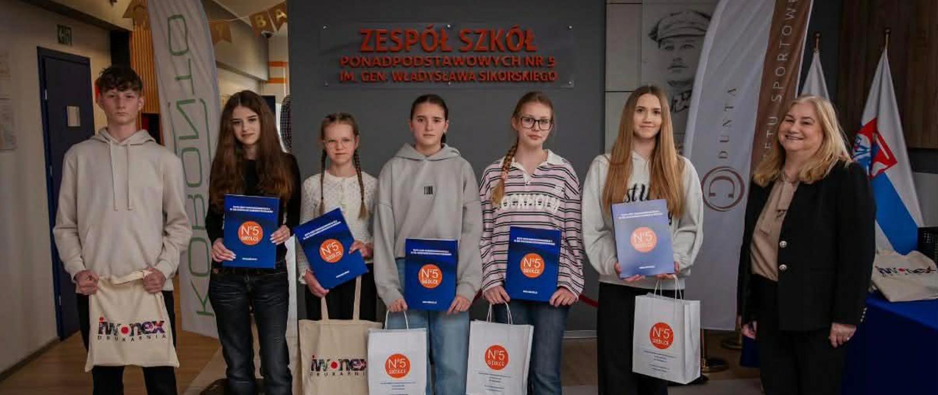 Ósmoklasistka laureatką konkursu fotograficznego!