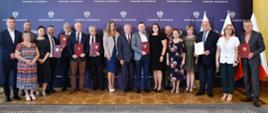 Uroczystość podpisania umów w Mazowieckim Urzędzie Wojewódzkim w Warszawie