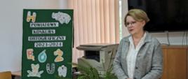 Pani Hanna Klimiuk przedstawia uczniom przebieg konkursu