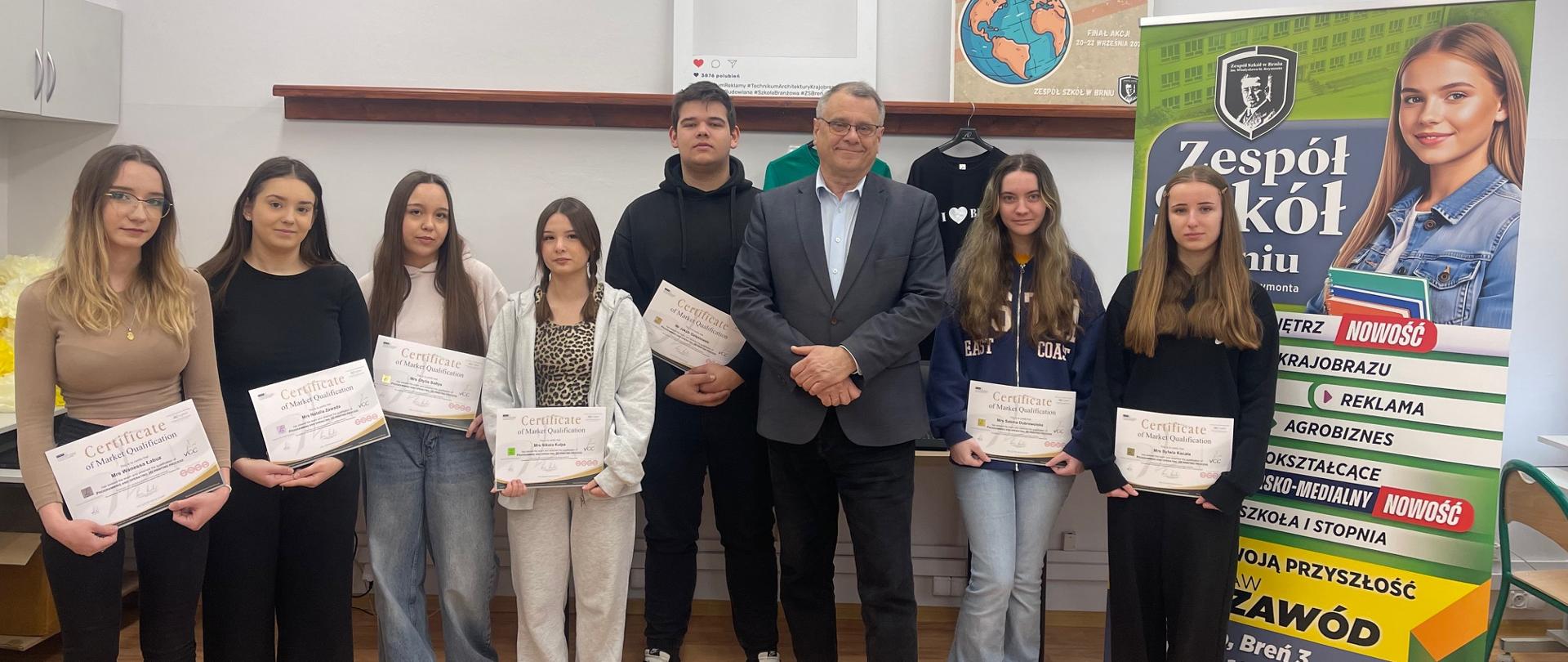 Certyfikaty VCC dla uczniów Zespołu Szkół w Brniu