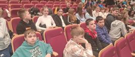 „Dziadek do Orzechów” - Uczniowie klas I-VI na spektaklu