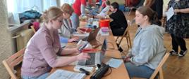 𝐊𝐫𝐞𝐰 𝐳𝐚𝐦𝐢𝐚𝐬𝐭 𝐤𝐰𝐢𝐚𝐭𝐤𝐚 - Młodzież z powiatu ostrowieckiego po raz kolejny oddała krew!