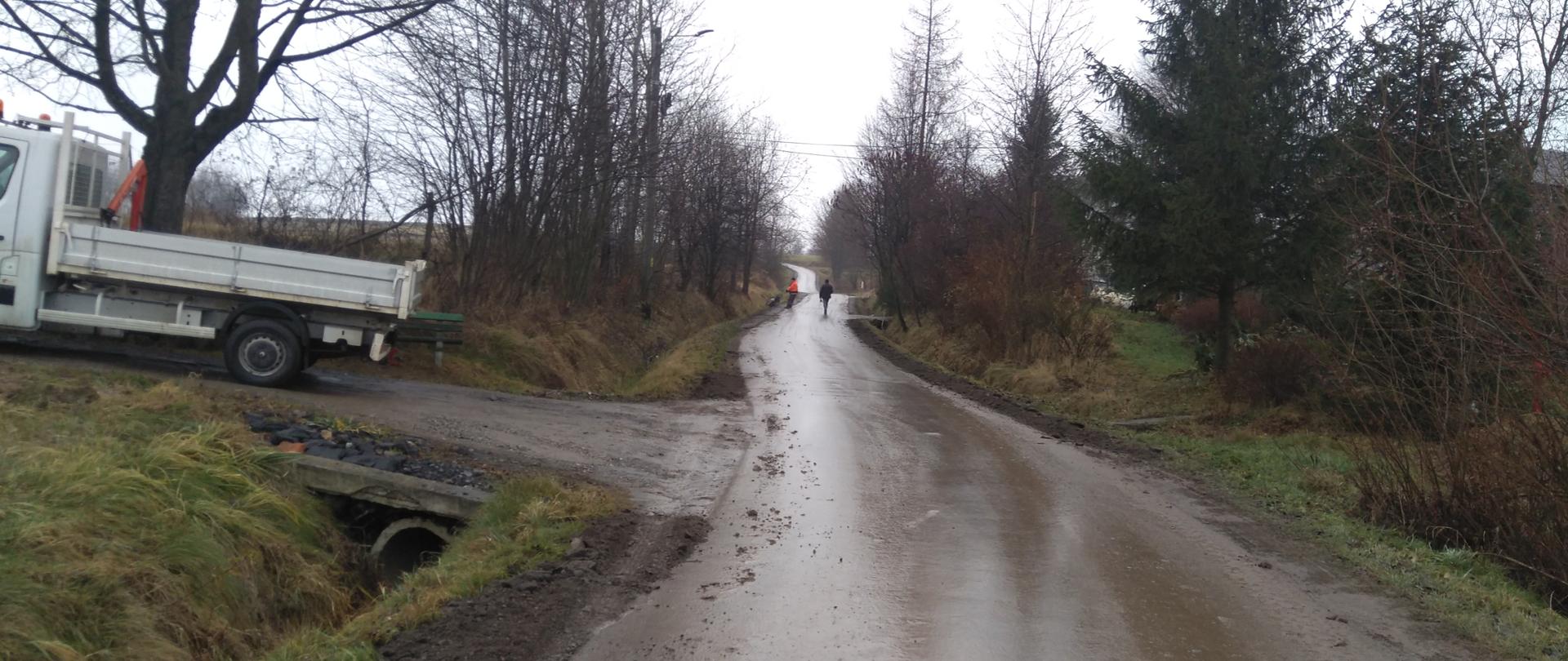 Naprawa poboczy 