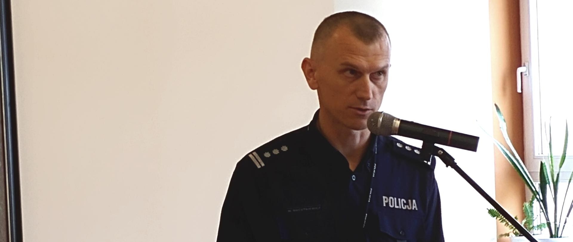 Komendant powiatowy policji insp. Wojciech Macutkiewicz 