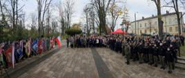 Wspólne odśpiewanie Hymnu Państwowego przez wszystkich uczestników, którzy włączyli się w ogólnopolską akcję „Do Hymnu”