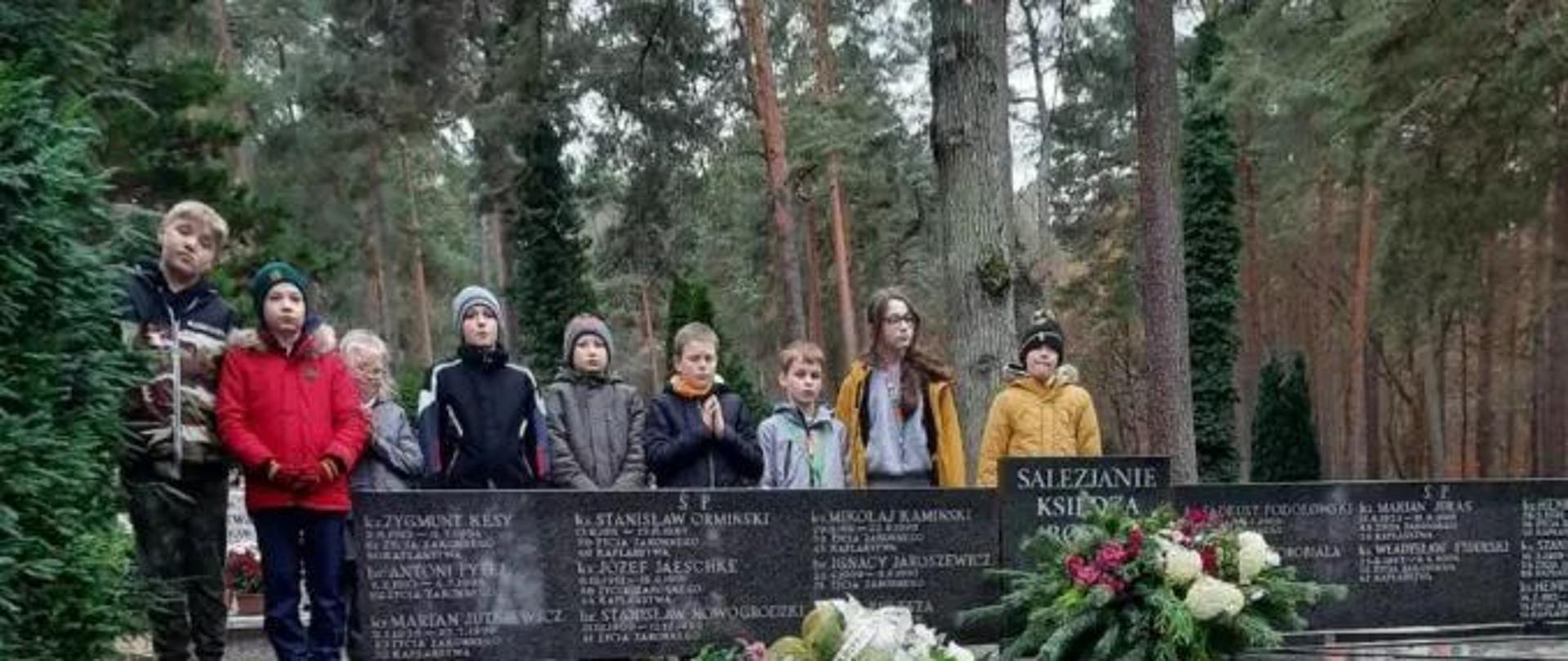 Wizyta na grobie Patrona naszej szkoły