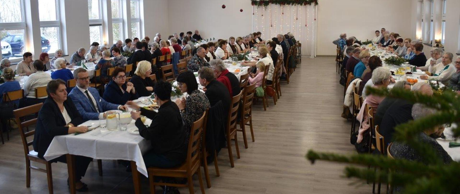 Zebrani seniorzy w Słmokach
