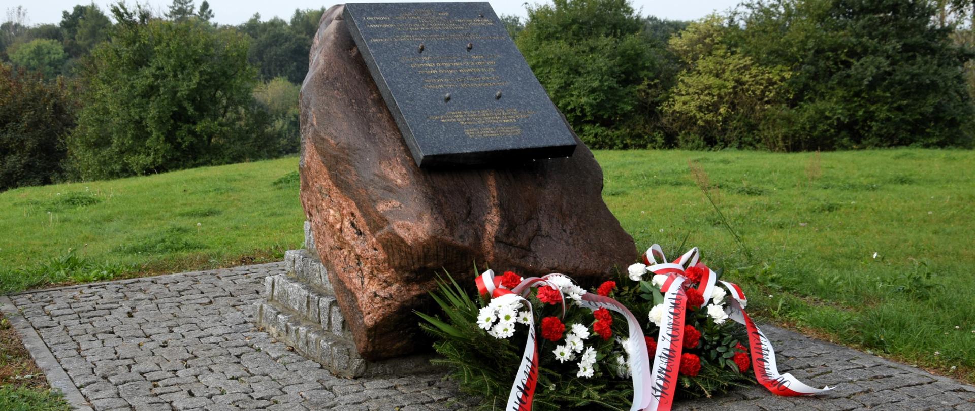 Samorządowcy upamiętnili likwidację ostrowieckiego getta