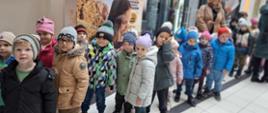 Baśniowa Podróż do Siedlec: „Motylki” i „Tygryski” Oglądają „Królewnę Śnieżkę”!