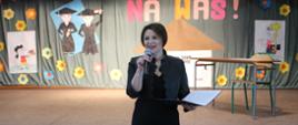 Dyrektor wita uczestników Dnia Otwartego