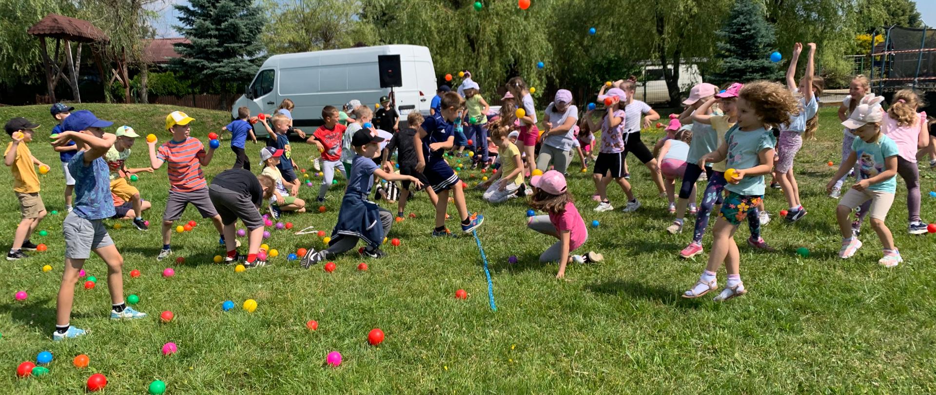 Dzień Dziecka - zabawy ruchowe z animatorami.