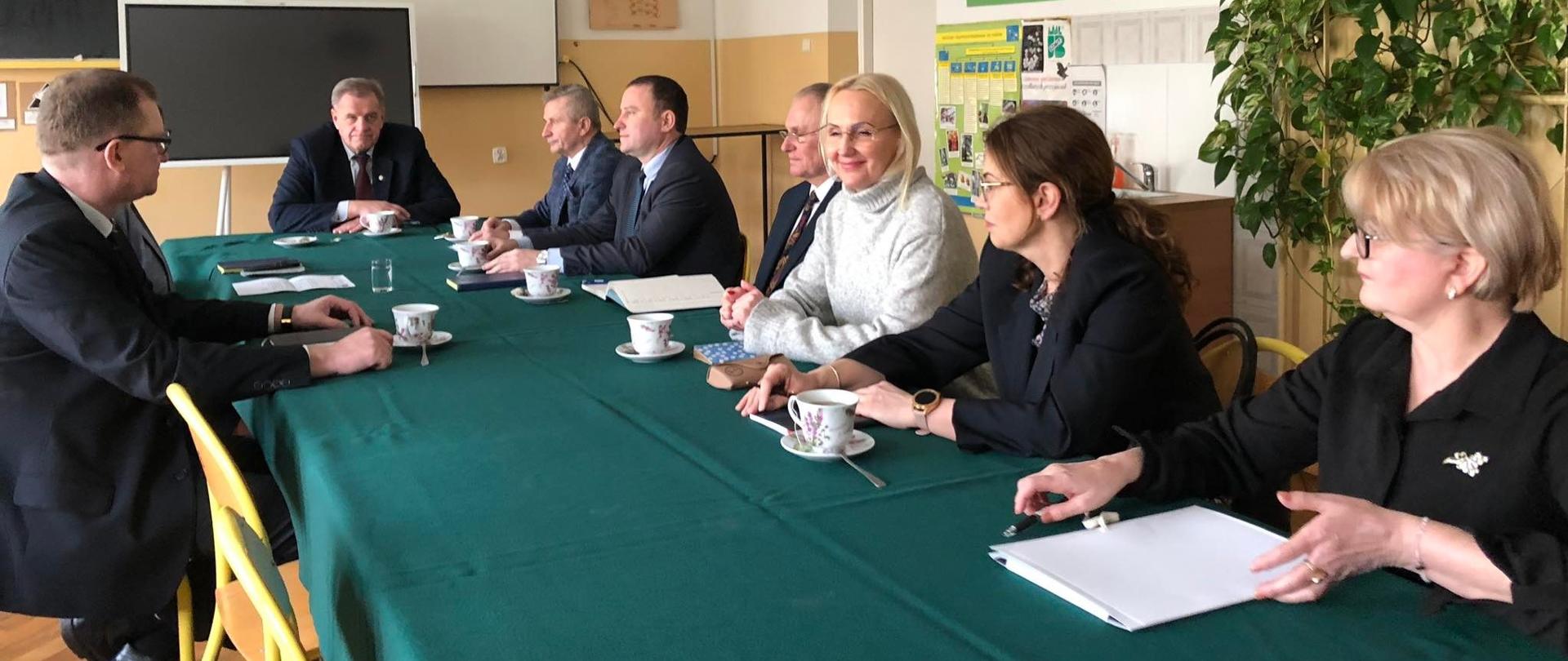 Narada starosty bielskiego z dyrektorami szkół i placówek oświatowych. 