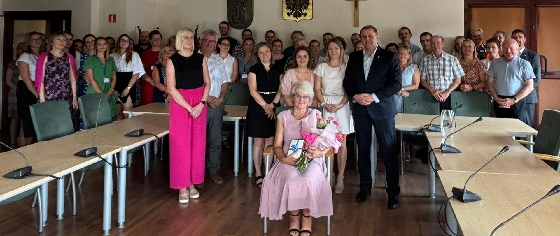 Pożegnanie wieloletniego pracownika ZEAS - wspólne zdjęcie