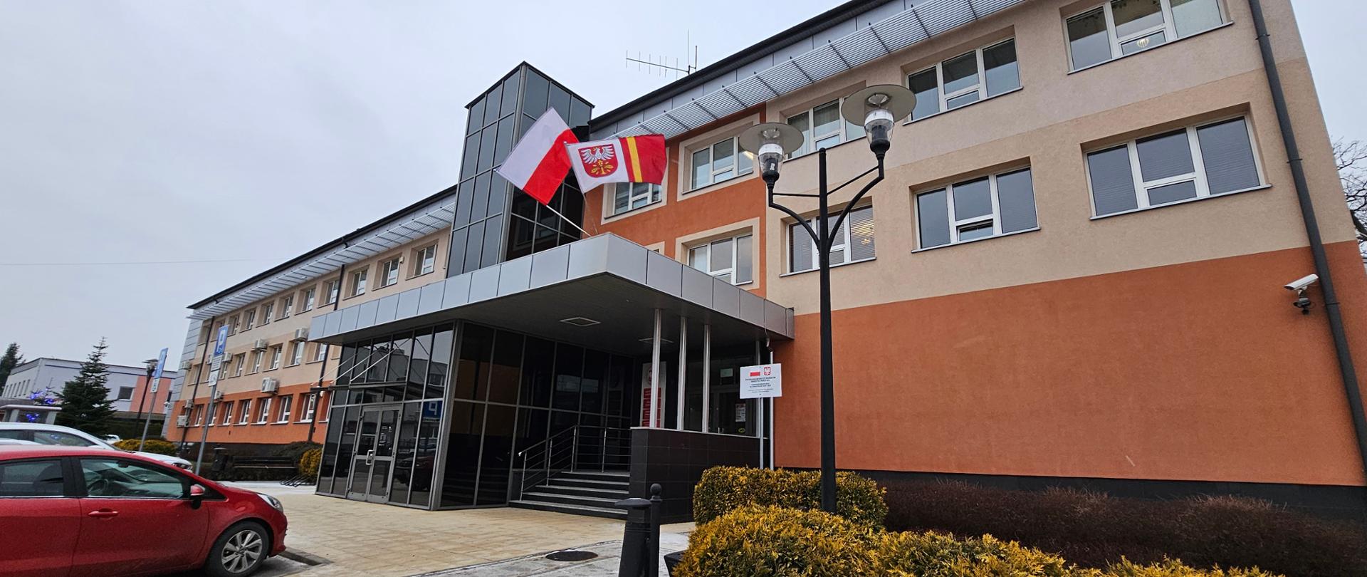 Zdjęcie budynku starostwa