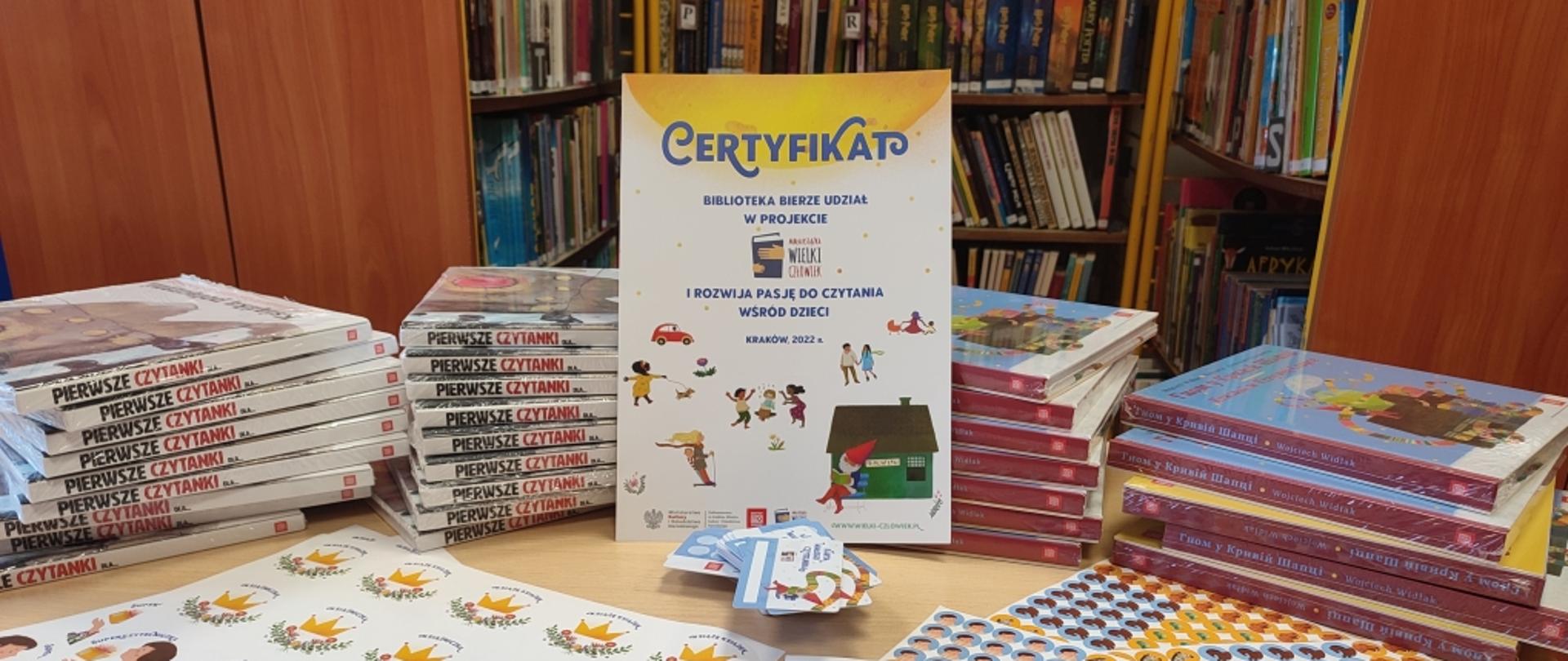 Książki dla dzieci, naklejki i certyfikat udziału w projekcie