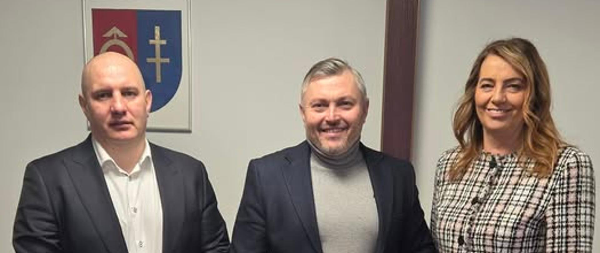 Podziękowanie Jarosławowi Sarnie za konsekwentną, intensywną pracę i skuteczne budowanie zespołu Spółdzielni Socjalnej "Zieleniec" oraz Spółdzielni Socjalnej "Czyste Strefy" 