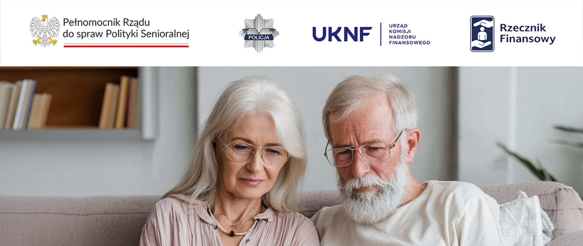 Plakat promujący webinarium CEDUR dla seniorów i ich opiekunów pt. Bezpieczeństwo w Internecie. Okazja czy oszustwo - sprawdź zanim podejmiesz decyzję inwestycyjną. Webinarium odbędzie się 13 października 2026 roku w godzinach od 10:00 do 12:30. Na plakacie widoczne są dwie dwie starsze osoby - kobieta i mężczyzna z laptopem na kolanach.