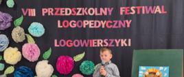 Przedszkolaki w trakcie prezentowania wierszyków
